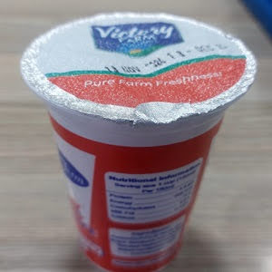 Victory Farm Yoghurt-100ml Strawberry